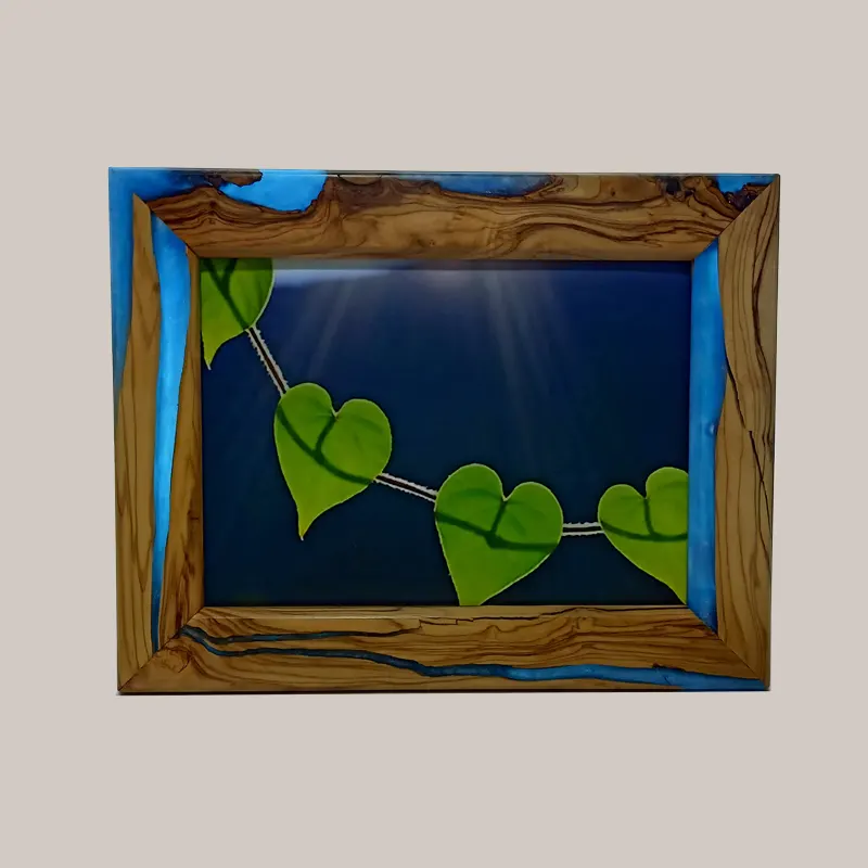 Aquamarine - (002)
